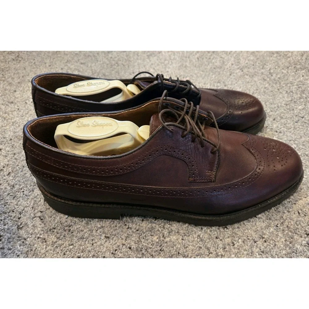 G.H. Bass & Co. Men's 11.5M Brown Leather Wingtip Brogue Oxford Shoes USA Made